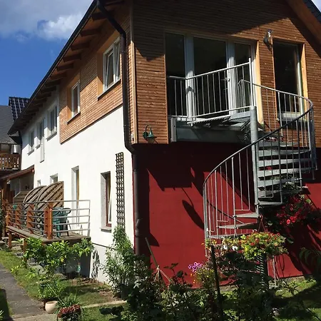 Buchfink בית הארחה