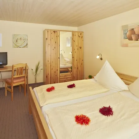 Buchfink 3* אוקריץ