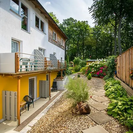 בית הארחה Buchfink אוקריץ